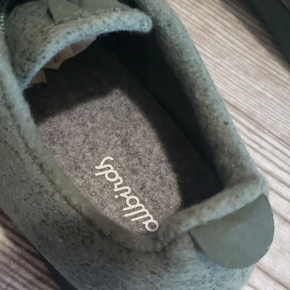 Allbirds Merino Green 9 laces woman shoes